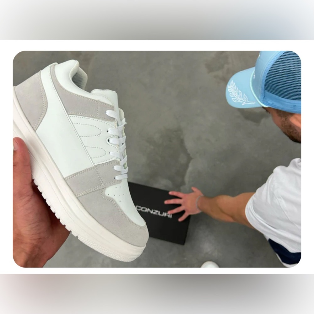 Conzuri V2 Axels 2.5 Height Boost Sneakers